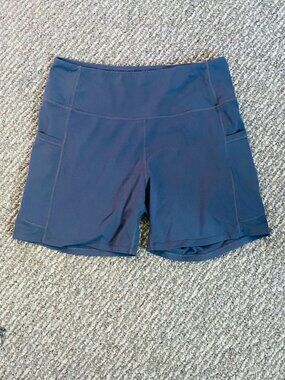 High-Waisted Navy Blue Womens Athletic Shorts With Side Pockets Stretch Fabric S